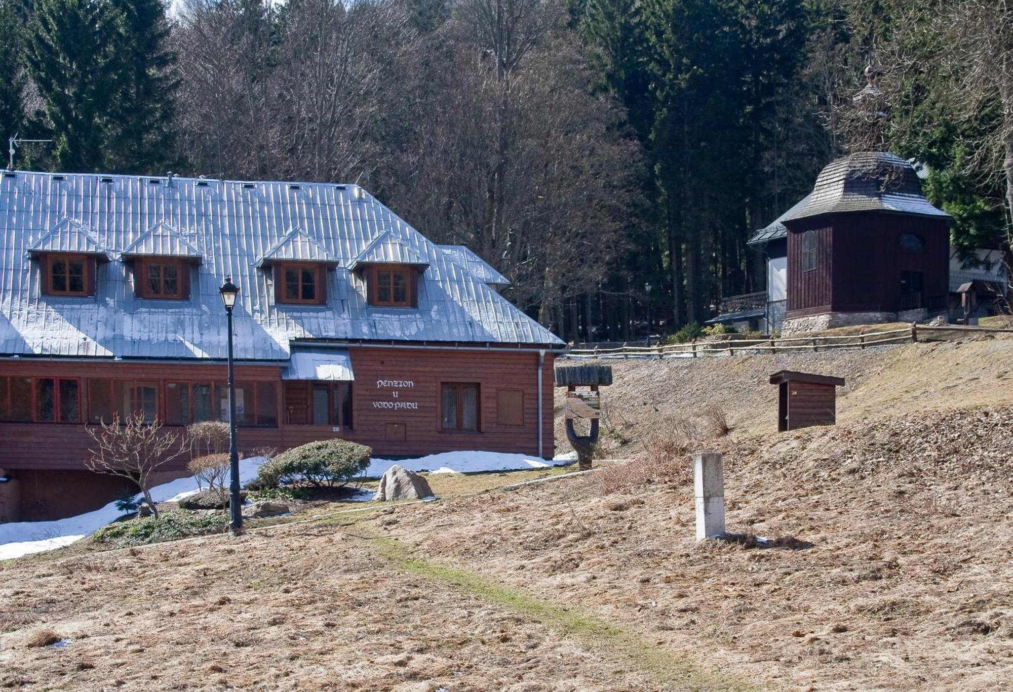 Penzion u Vodopádu Karlova Studánka Esterno foto